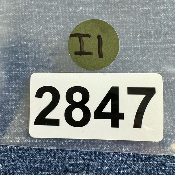 DKNY Jeans So Low Lita blue jeans size 8 - Picture 7 of 7